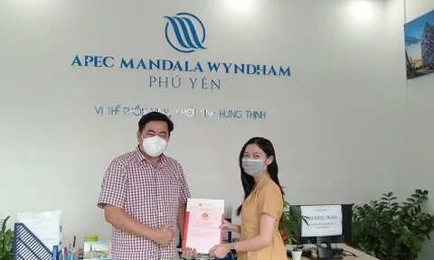 Apec Group đồng loạt trao sổ hồng, sổ đỏ dự án đến khách hàng