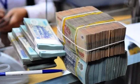 Quy định mới về lãi suất rút tiền gửi trước hạn tại ngân hàng từ ngày 1/8