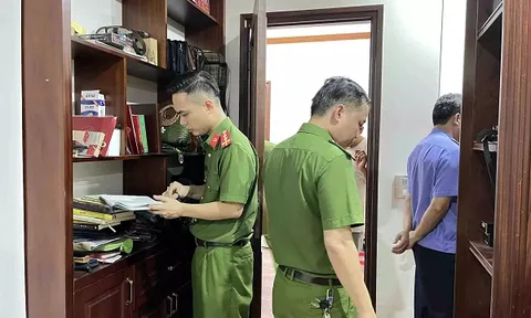Khởi tố, bắt tạm giam 2 nguyên Phó Chủ tịch tỉnh Lào Cai