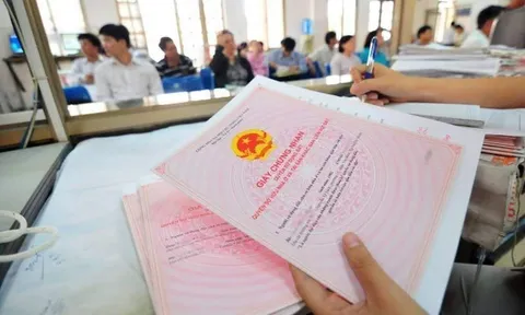 Vợ có được một mình đứng tên sổ hồng?