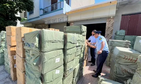 Phát hiện hơn 20 tấn nước hoa, mỹ phẩm nghi giả các thương hiệu nổi tiếng