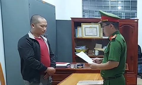 Khởi tố, bắt tạm giam cha dượng hành hạ bé gái 7 tuổi ở Bình Phước