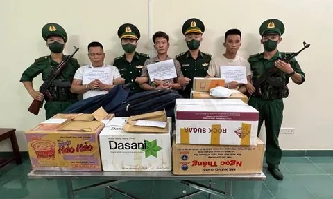 Bắt nhóm đối tượng vận chuyển 30kg ma túy mang theo vũ khí ‘nóng’ tại Quảng Trị