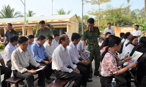 Tăng cường năng lực tiếp cận pháp luật của người dân