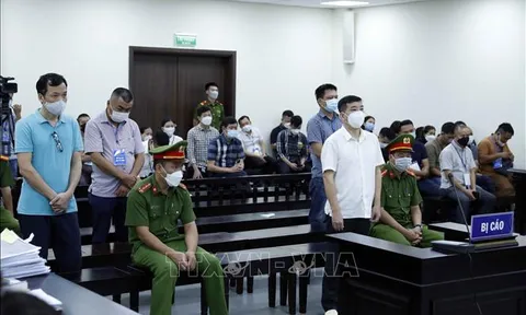 Cựu Đại tá Phùng Anh Lê bị đề nghị từ 9 - 10 năm tù về tội 'Nhận hối lộ'
