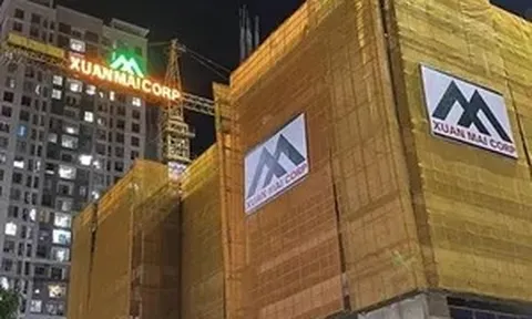 Hà Nội: Phát hiện cô gái tử vong cạnh bạn trai trong căn hộ chung cư