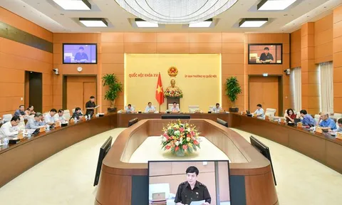 Hoàn thiện quy định liên quan đến kỳ họp Quốc hội