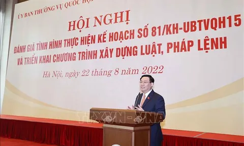 Xây dựng luật, pháp lệnh: Tiếp tục bảo đảm chất lượng, không lùi thời hạn