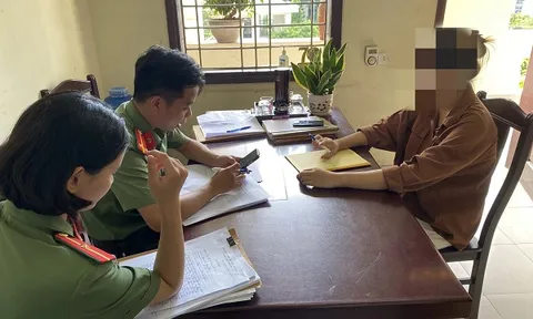 Lên Facebook xúc phạm cảnh sát giao thông, cô gái 16 tuổi bị triệu tập