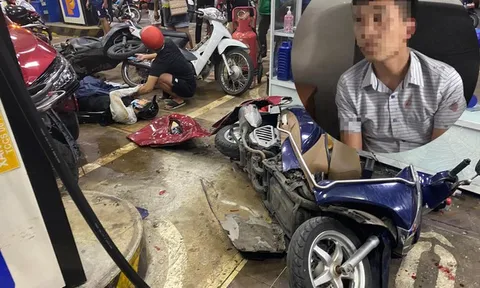 Hà Nội: Tạm giam tài xế lao ô tô vào cây xăng khiến 8 người bị thương