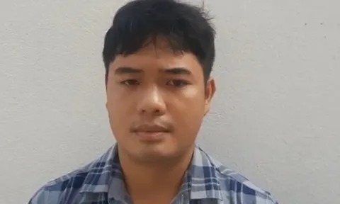 Bắt đối tượng dùng súng khống chế người đi đường rồi cướp tài sản