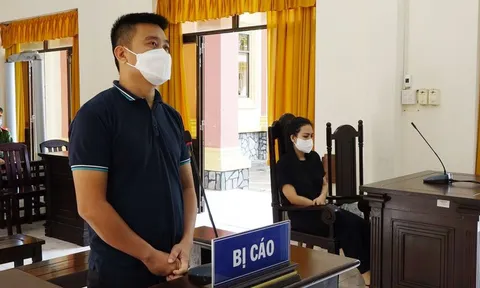Đâm ô tô vào vợ cũ để xả cơn ghen, người đàn ông lãnh án 7 năm tù