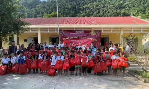 Hành trình thiện nguyện 'Trung thu cho trẻ em vùng cao' tại xã Chiềng Hặc, H.Yên Châu, tỉnh Sơn La