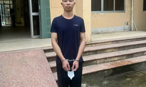 Bắt giữ người đàn ông có 2 lệnh truy nã, trốn gần biên giới