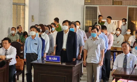 Xét xử nguyên Giám đốc Sở Y tế tỉnh Đắk Lắk và 15 đồng phạm