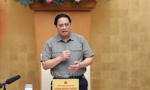 Thủ tướng chỉ đạo 'nóng' giữ ổn định kinh tế sau khi FED tăng lãi suất