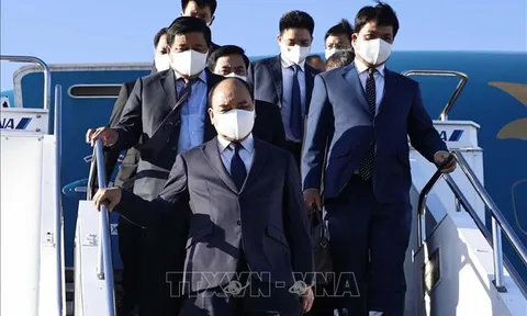 Chủ tịch nước Nguyễn Xuân Phúc tới Tokyo, bắt đầu chương trình dự Lễ Quốc tang cố Thủ tướng Nhật Bản Abe Shinzo