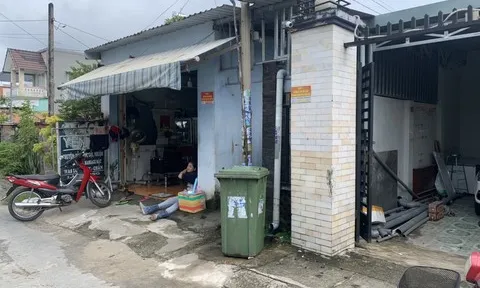 Điều tra vụ bé trai 14 tuổi tử vong bất thường tại nhà trọ ở TP.HCM