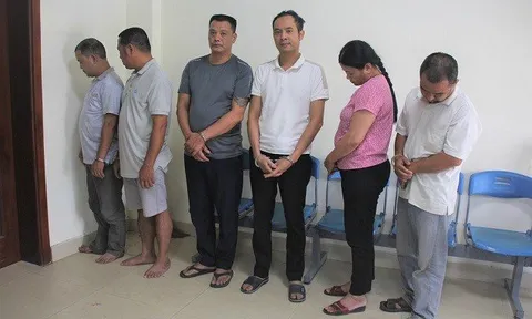 Triệt xóa ổ nhóm đánh bạc trang bị vũ khí nóng có giáo viên tham gia