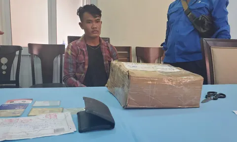 Bình Dương: Bắt quả tang nam thanh niên tàng trữ 2,1kg ma túy
