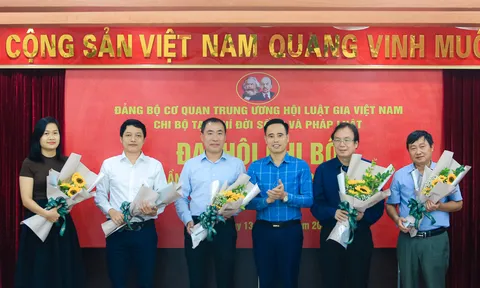 Đại hội Chi bộ Tạp chí Đời sống và Pháp luật lần thứ IX: Kế thừa, ổn định, đổi mới, sáng tạo và phát triển
