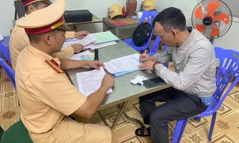 Xe tải chặn đầu xe cứu thương: Trường hợp nào lái xe tải bị xử lý hình sự?
