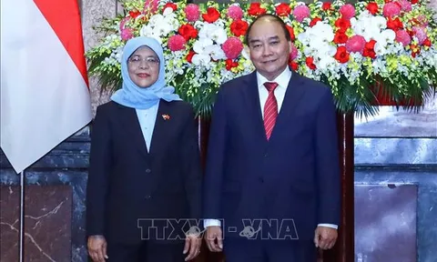 Chủ tịch nước chủ trì Lễ đón và Hội đàm cấp Nhà nước với Tổng thống Singapore