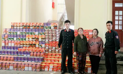 Hà Tĩnh: Hai mẹ con tàng trữ hơn 800kg pháo nổ tại nhà riêng