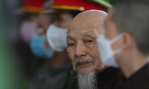 Lê Tùng Vân và những người liên quan vắng mặt tại phiên tòa xét xử