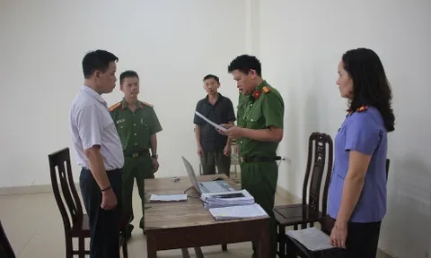 Bắt nguyên Đội trưởng Đội quản lý trật tự đô thị lừa đảo hơn 29 tỷ đồng