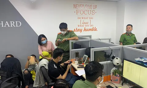 TP.HCM: Bắt 13 người chuyên cắt ghép ảnh, gọi điện vu khống để đòi nợ