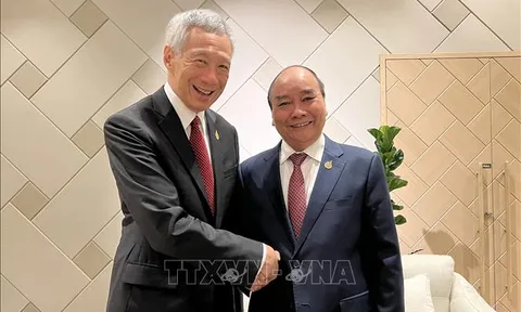 Chủ tịch nước tiếp xúc song phương bên lề Hội nghị các nhà lãnh đạo kinh tế APEC 2022