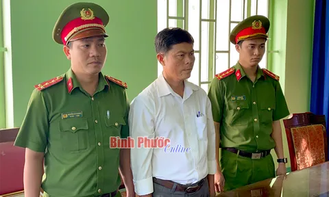 Bình Phước: Bắt tạm giam 2 nguyên Chánh văn phòng HĐND, UBND huyện Bù Đăng