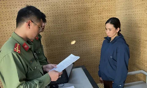 Khởi tố nữ cán bộ trường Cao đẳng lừa đảo xin việc chiếm đoạt hơn 5 tỷ đồng