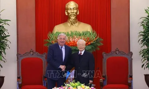 Tổng Bí thư Nguyễn Phú Trọng tiếp Chủ tịch Thượng viện Pháp