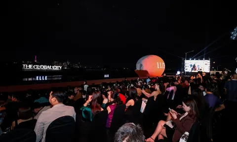 Sàn diễn đặc biệt tạo nên thành công của ELLE Fashion Show 2022
