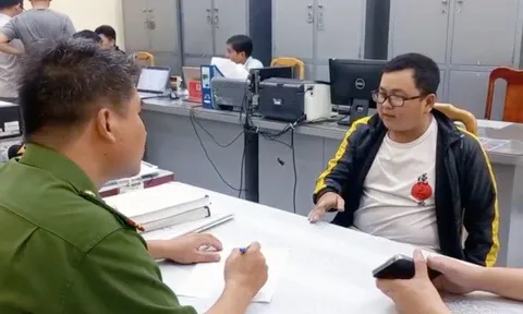 Khởi tố, bắt tạm giam đối tượng dùng súng giả cướp ngân hàng tại Đồng Nai