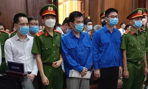 Vụ vi phạm đấu thầu ở Sở Y tế Tp.Cần Thơ: Một nữ bị cáo tự nhận mình là chủ mưu