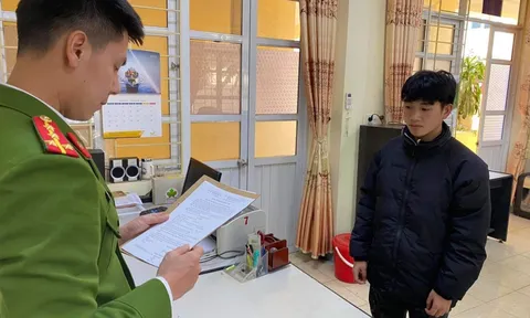 Khởi tố nam sinh đâm xe máy vào cảnh sát giao thông ở Cao Bằng