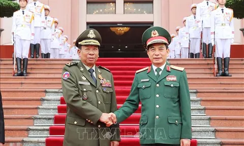 Phó Thủ tướng, Bộ trưởng Bộ Quốc phòng Campuchia thăm chính thức Việt Nam