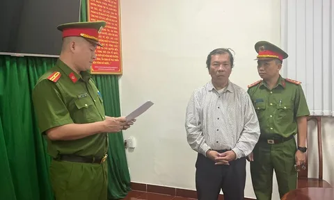 Khởi tố, bắt tạm giam luật sư Trần Văn Sỹ từ đơn tố giác của bà Nguyễn Phương Hằng