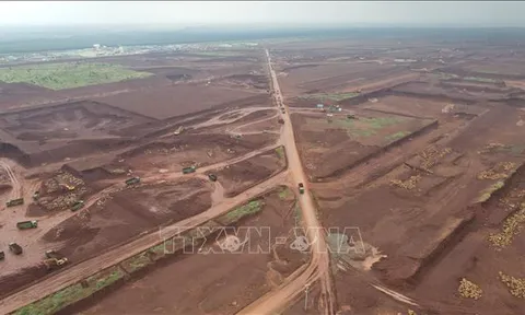 Thủ tướng Chính phủ yêu cầu giải quyết vướng mắc, đảm bảo tiến độ, chất lượng các dự án giao thông trọng điểm