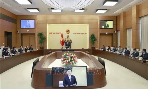 Chủ tịch Quốc hội tiếp Trưởng các Cơ quan đại diện ngoại giao Việt Nam ở nước ngoài