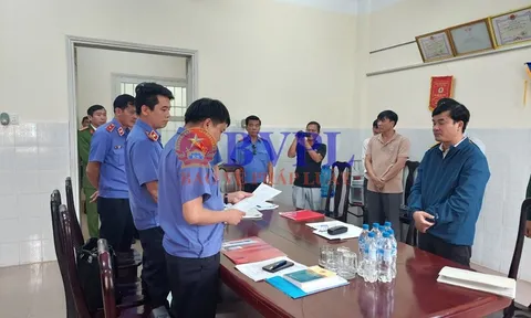 Giám đốc Trung tâm pháp y tỉnh Quảng Trị bị khởi tố, bắt tạm giam