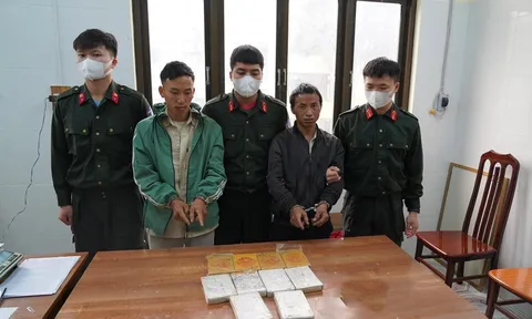 Hà Giang: Bắt nhóm đối tượng vận chuyển, mua bán 10 bánh heroin