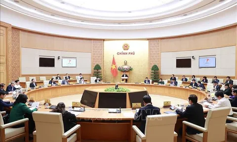 Thủ tướng Phạm Minh Chính: Tháo gỡ điểm nghẽn để hoàn thành các mục tiêu Đại hội XIII của Đảng