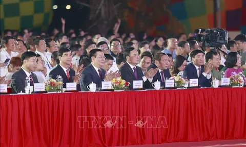 Chủ tịch Quốc hội Vương Đình Huệ dự Lễ khai mạc Năm Du lịch Quốc gia 2023