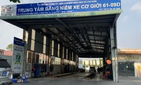 Bắt Giám đốc và 4 cán bộ Trung tâm đăng kiểm ở Bình Dương