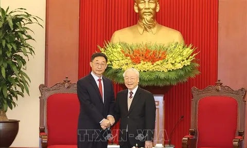 Tổng Bí thư Nguyễn Phú Trọng tiếp Bí thư Đảng ủy Khu tự trị dân tộc Choang Quảng Tây, Trung Quốc