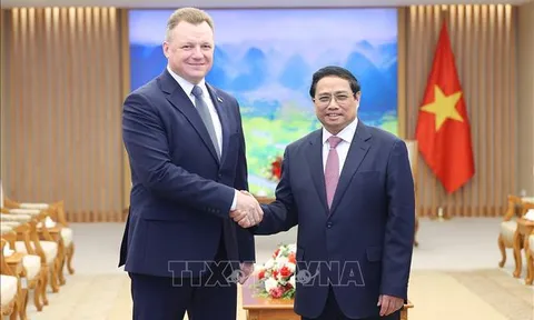 Thủ tướng Phạm Minh Chính tiếp Bộ trưởng Bộ Tình trạng khẩn cấp Belarus
